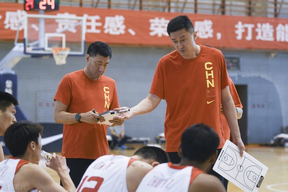 北京时间明天凌晨00：30，利物浦将在主场对阵曼联，打响本赛季首回合双红会。